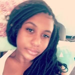 Meet your Posher, Lucy